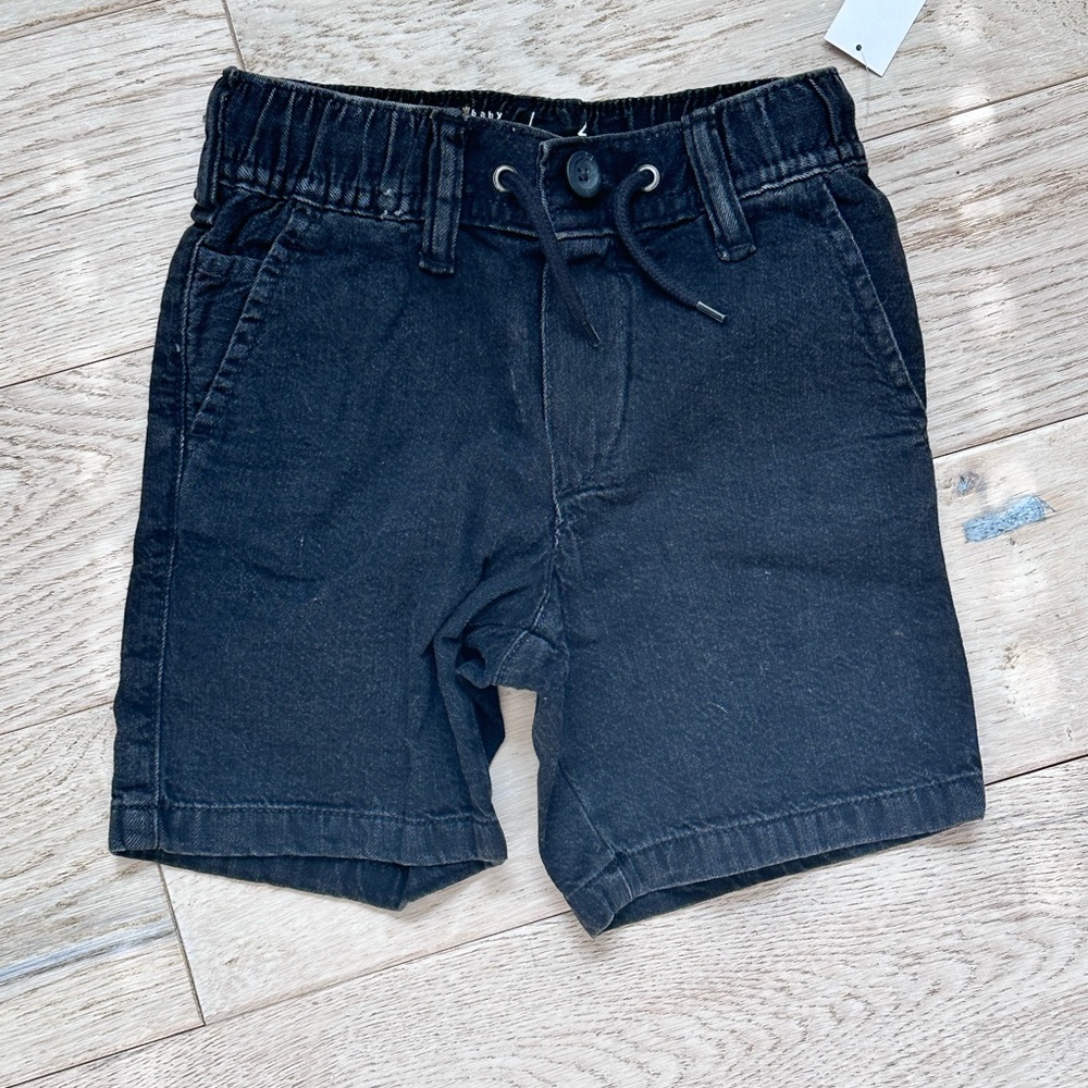 Brand new with tags Gap Toddler size 4T black denim shorts